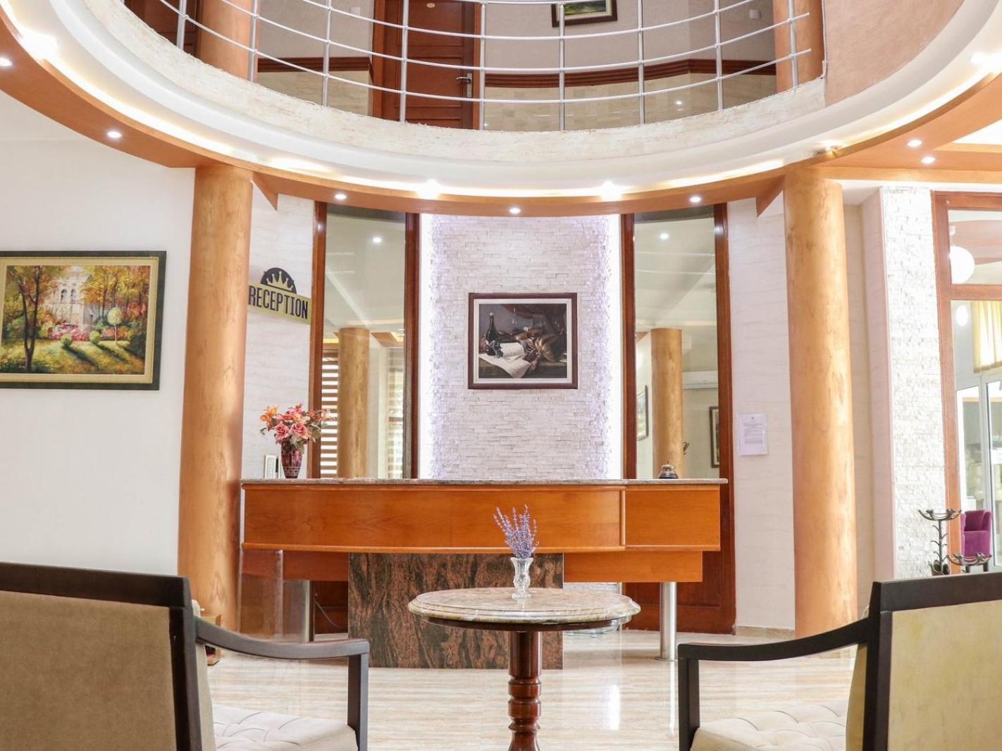 Imperial Hotel Ulcinj Exterior photo